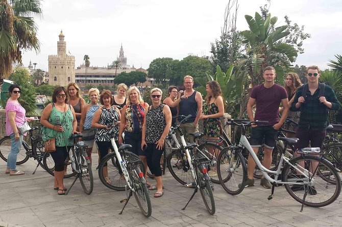 3-hour Guided Bike Tour along the Highlights of Seville - Guides, pace, and what the ride feels like