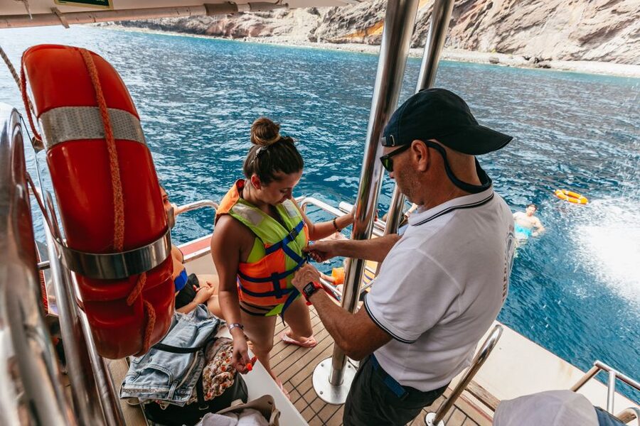 Adeje: Whale and Dolphin Watching Cruise with Lunch and Swim - Comfort, access, and what to pack