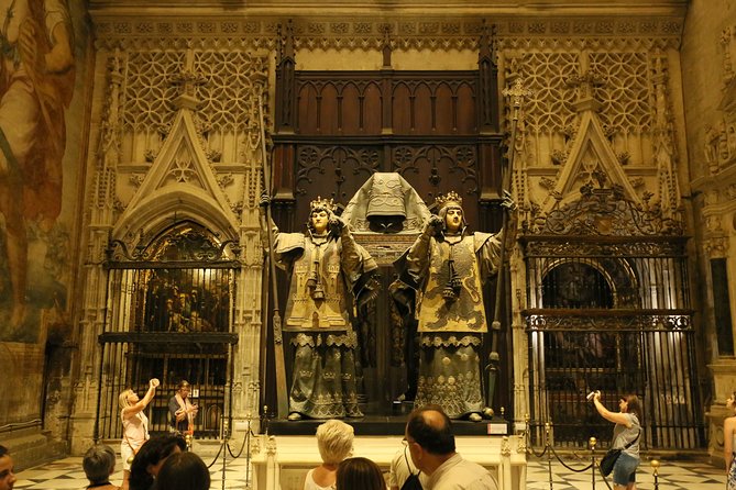 Alcazar and Cathedral Tour - Why these two monuments belong together