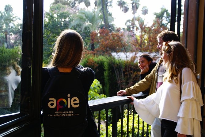 Alcazar of Seville Exclusive Group, max. 9 travelers - Fifteen minutes in the Alcázar gardens