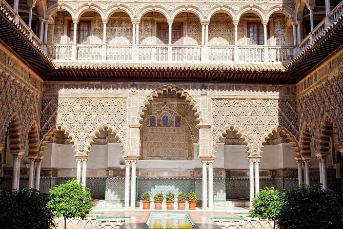 Alcazar of Seville with Cathedral & Giralda English Tour - What kind of visitor will enjoy this tour?