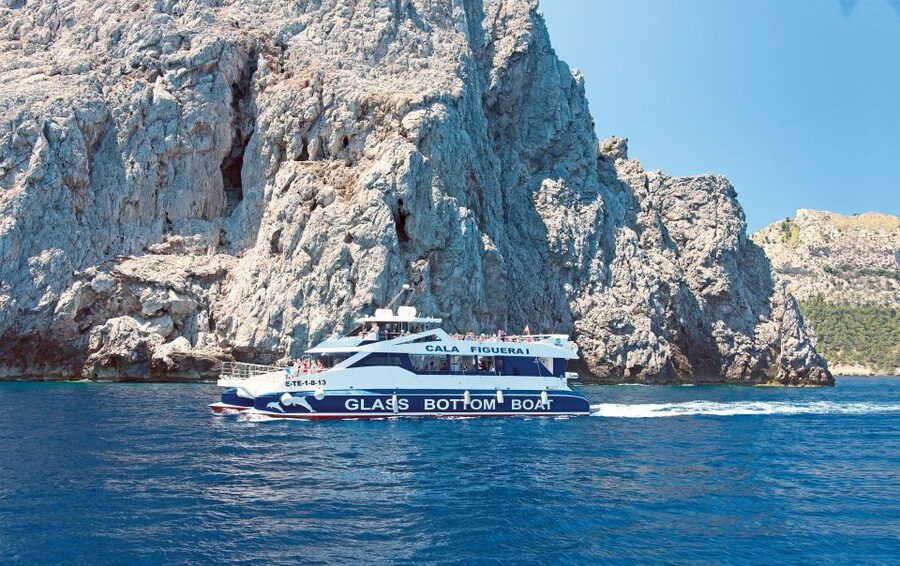Alcudia: Boat Trip to Cap de Formentor and Formentor - Seating, crowding, and the best way to board