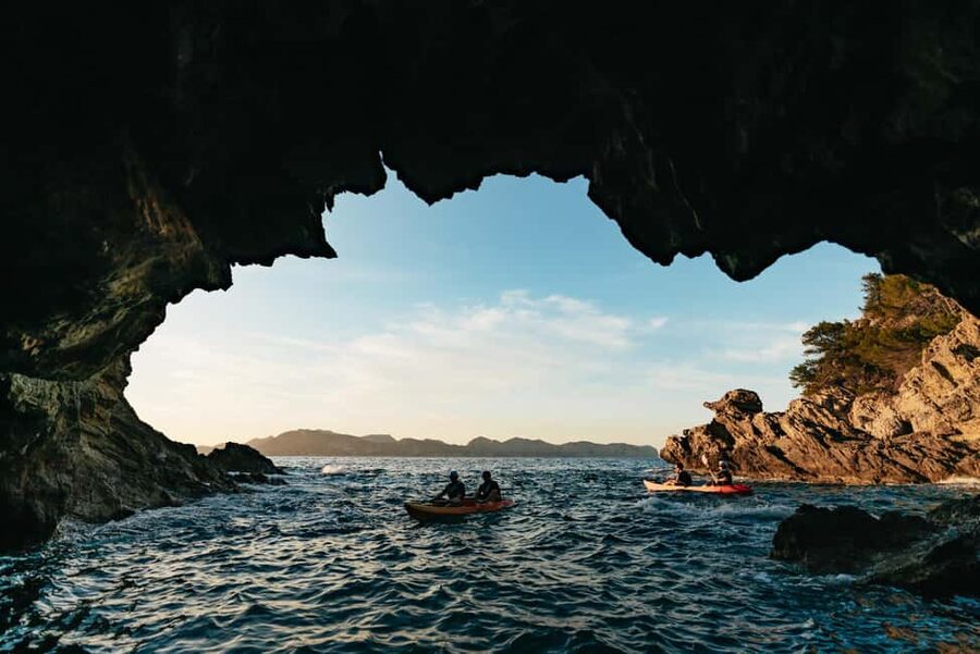Alcudia: Guided Sea Kayaking Tour with Snorkeling - Who should choose this Alcudia adventure?
