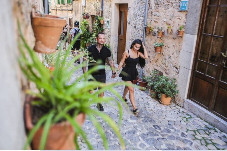 Alcudia/Marratxi: Valldemossa & Soller Tour by Tram & Bus - Who should book this experience?