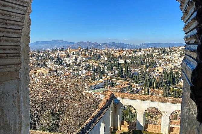 Alhambra Experience – Explore Nasrid Palaces & Generalife Gardens - What three hours really means