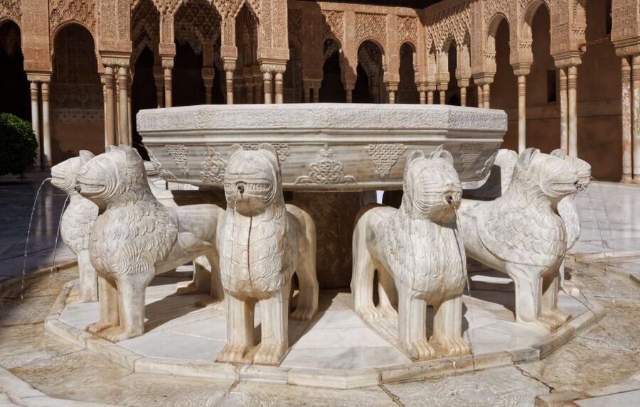 Alhambra Guided Tour with Fast-Track Entry - Three Hours, Ten People, And A Lot Of Walking