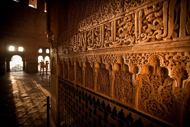 Alhambra: Small Group Tour with Local Guide & Admission - Is $107.63 a fair price?