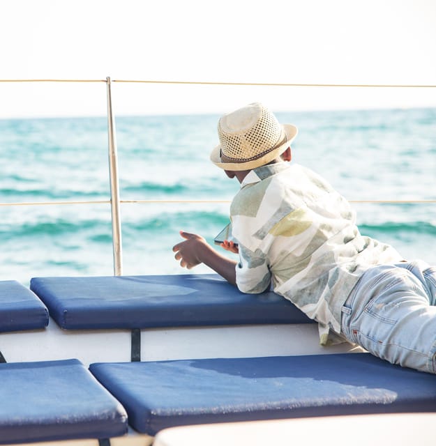 Alicante: 2-Hour Late Afternoon Catamaran Cruise - Fruit, Drinks, and the Onboard Bar