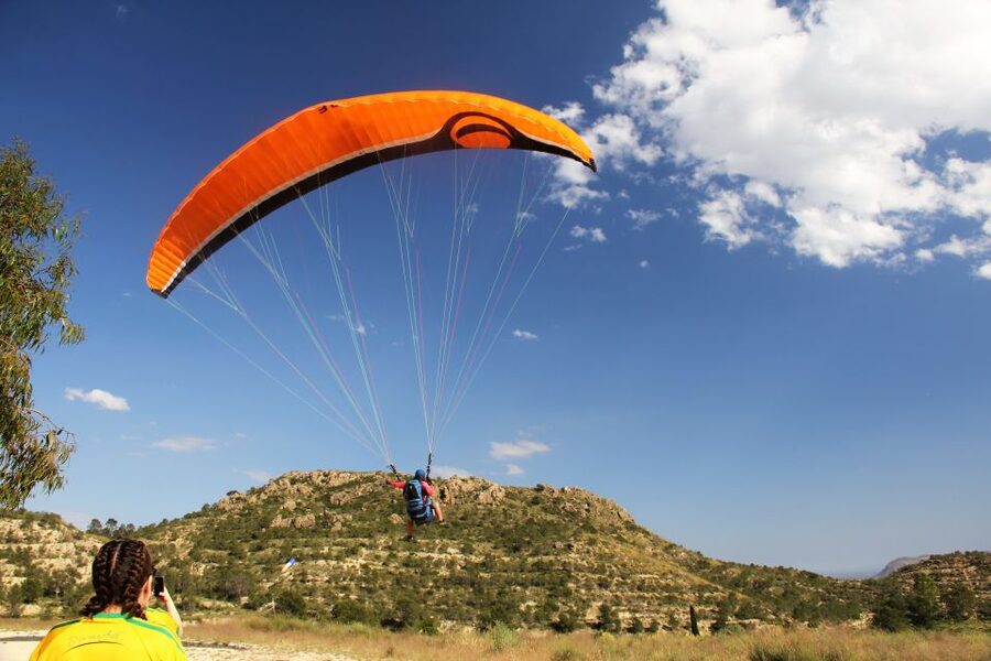 Alicante and Santa Pola: Tandem Paragliding Flight - Key points before you book