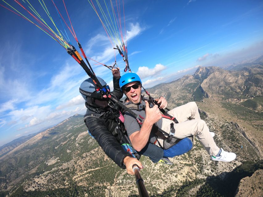 Alicante and Santa Pola: Tandem Paragliding Flight - Twenty to thirty minutes above the Costa Blanca