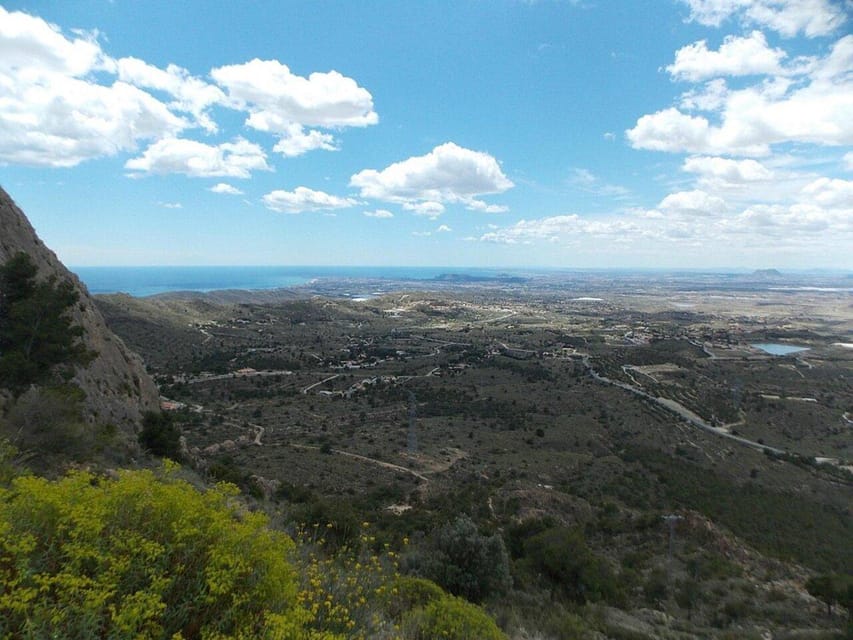 Alicante: Canelobre Caves & Busot Tour including transfer - Yevgen’s guiding style and the personal touches