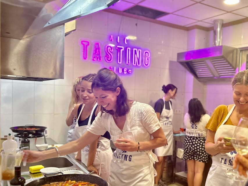 Alicante Paella Cooking Class, Tapas, Drinks and Market - A short walk to the purpose-built kitchen