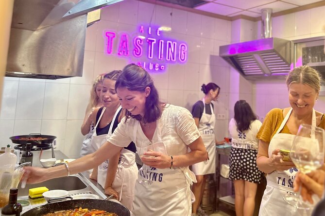 Alicante Paella Cooking Class, Tapas, Drinks and Marketplace - Key points at a glance