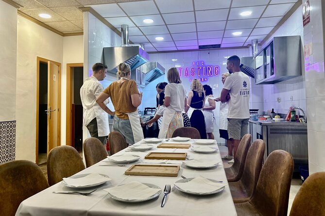 Alicante Paella Cooking Class, Tapas, Drinks and Marketplace - Meeting at Mercat Central d’Alacant