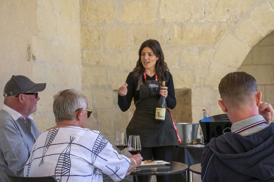 Alicante: Santa Bárbara Castle Wine Tasting with Cold Cuts - Understanding the three wines
