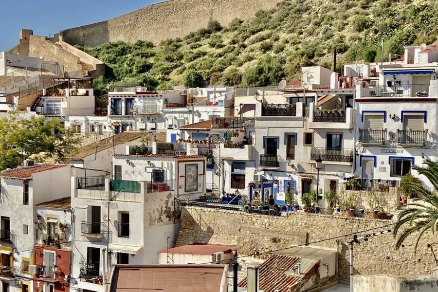 Alicante: Seven Secrets of Alicante Discovery Tour - Santa Cruz, Alicante’s most atmospheric walking section