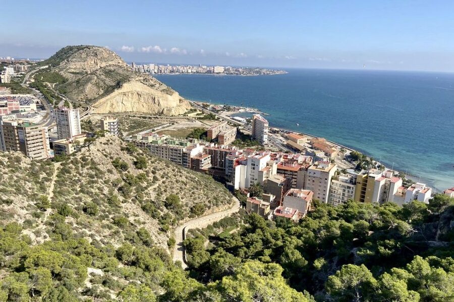 Alicante: Seven Secrets of Alicante Discovery Tour - Which visitors will enjoy this Alicante tour most?
