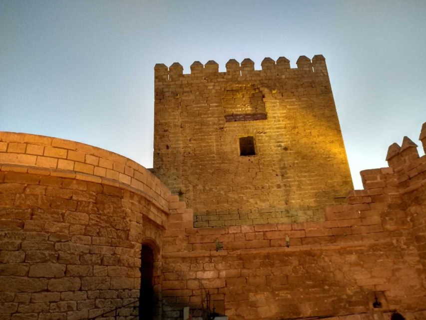 Almeria: Alcazaba Guided Tour - Ending at Baluarte del Saliente