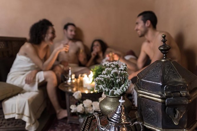 Arabian Baths Experience at Malaga’s Hammam Al Andalus - Entering Hammam Al Andalus in Malaga’s Old Town