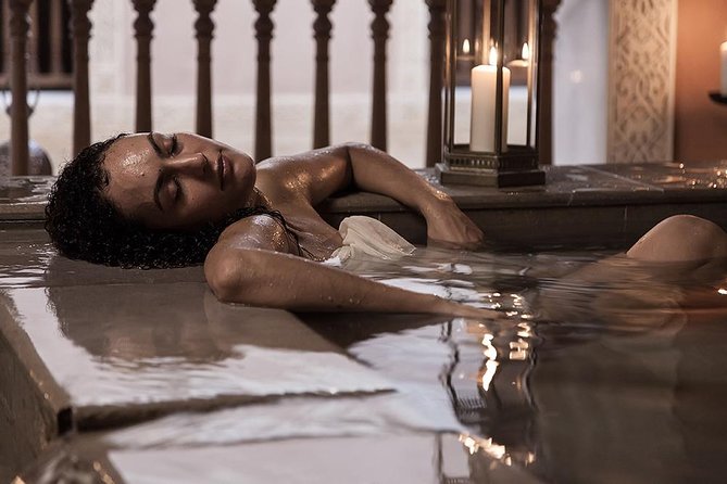 Arabian Baths Experience at Malaga’s Hammam Al Andalus - The practical problem of slippery floors