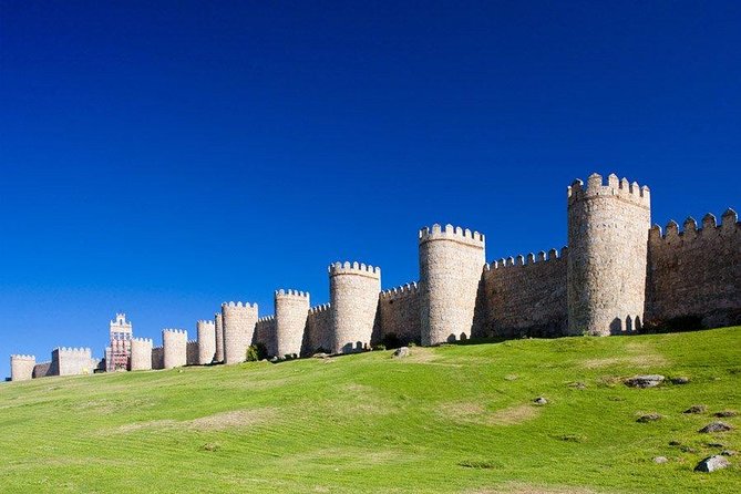 Avila & Segovia Tour with Tickets to Monuments from Madrid - Starting in Madrid at 9 a.m.
