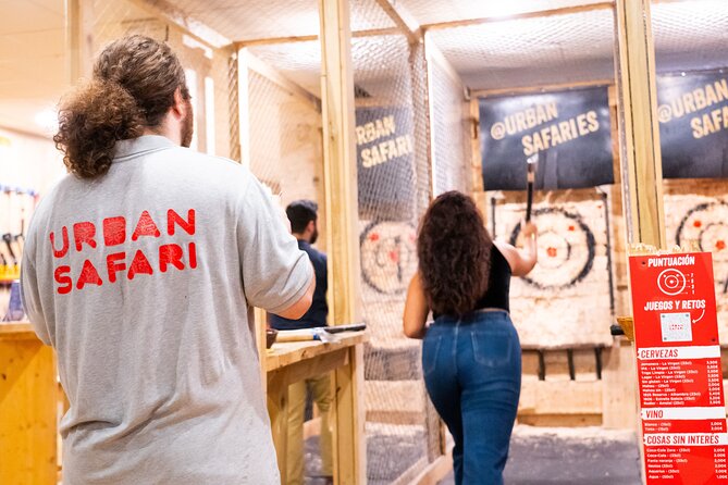 Axe Throwing 1 hour session - Finding Calle de las Delicias, 9