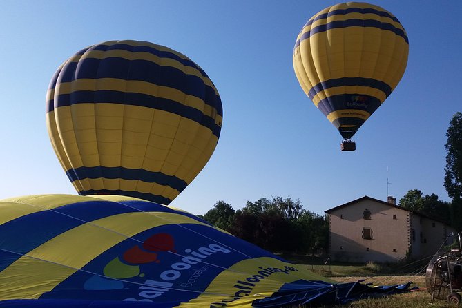 Balloon Ride over Catalonia with optional Pick-up from Barcelona - The standard one-hour flight