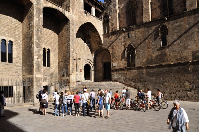Barcelona 2-Hour Gothic Walking Tour - Key points at a glance