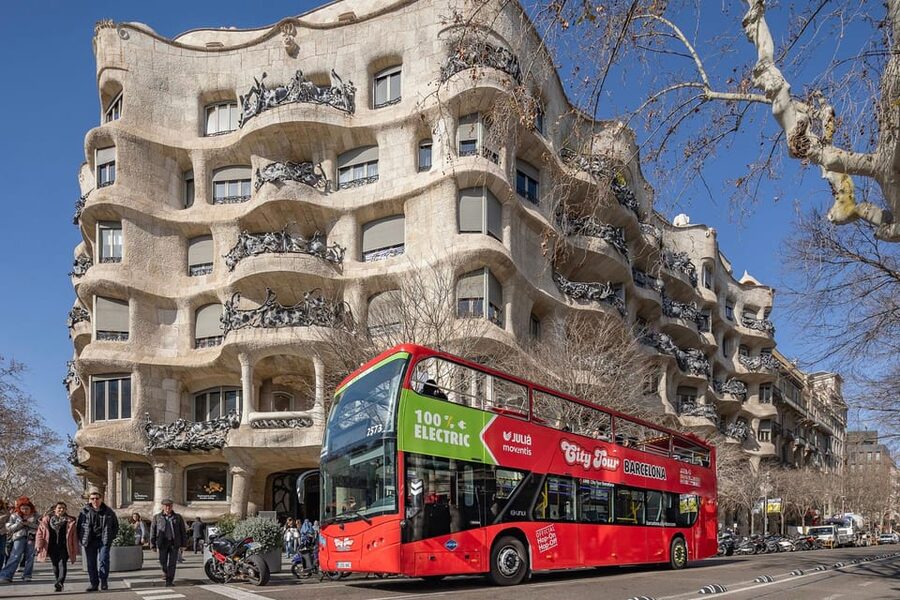 Barcelona: 24 or 48-Hour Hop-On Hop-Off Bus Tour - FAQ