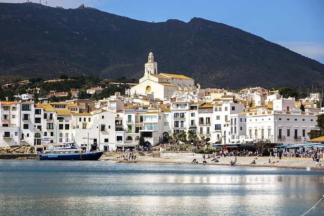 Barcelona Airport, Cuise Port or City Hotels Private Transfer - Airport arrival: finding the driver after baggage reclaim