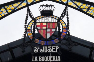 Barcelona all included: Sagrada, Park Güell, Montjuic & Gothic