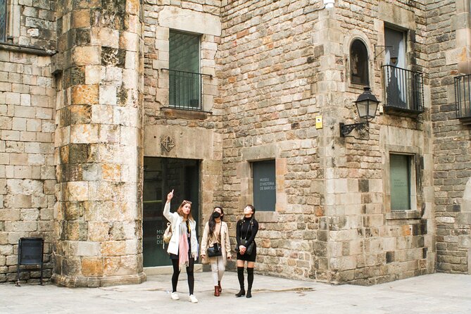 Barcelona all included: Sagrada, Park Güell, Montjuic & Gothic - Park Güell: Included Admission, Independent Exploring