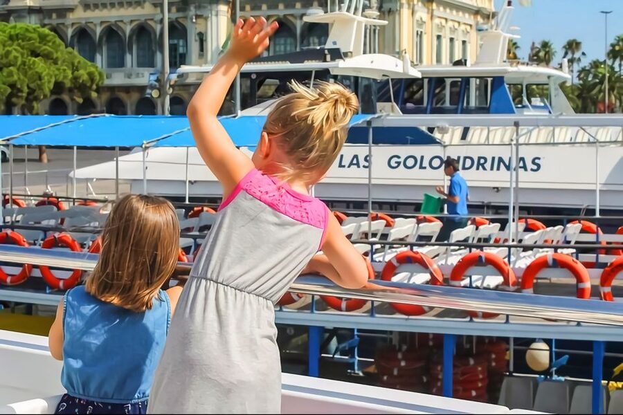 Barcelona: Boat Tour in Las Golondrinas - What Las Golondrinas gives you for $9