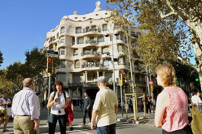 Barcelona Card: Museums + Transport for 72h, 96h or 120h - Picking up the physical card before sightseeing