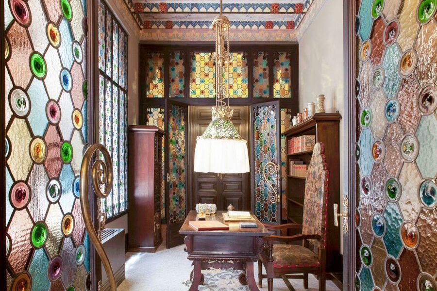 Barcelona: Casa Amatller Priority Entry Ticket - The lobby and the famous main staircase
