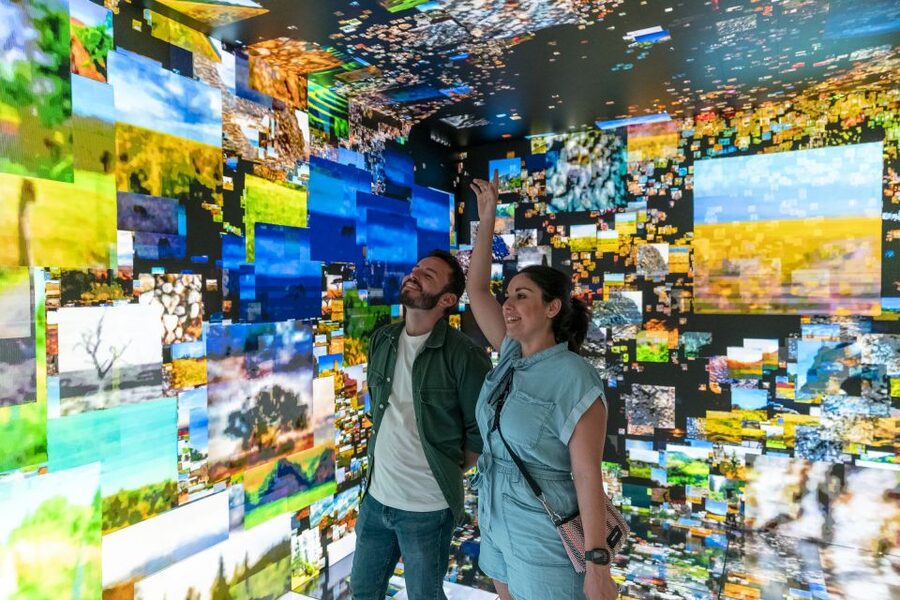 Barcelona: Casa Batlló Be The First Entry Ticket - The Gaudí Cube and the final visual show
