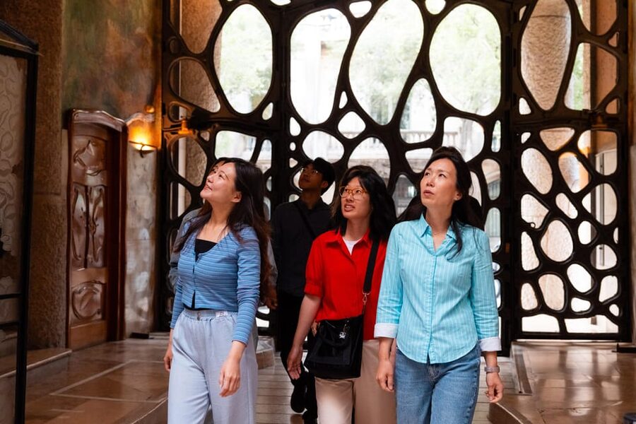 Barcelona: Casa Vicens, Pedrera, and Casa Batlló Guided Tour - Start at Casa Vicens in Old Gràcia