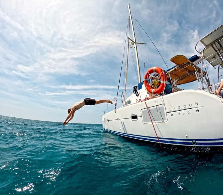 Barcelona: Catamaran Cruise w/ Sailing, Wine, & Tapa - What $36 really gets you
