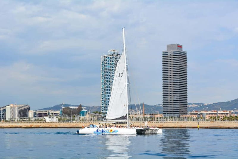 Barcelona: Catamaran Party Cruise with BBQ Meal - Drinks and the pace of the cruise