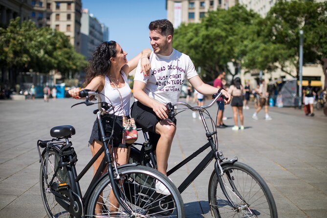 Barcelona City Highlights Bike Tour - Arc de Triomf and Ciutadella Park