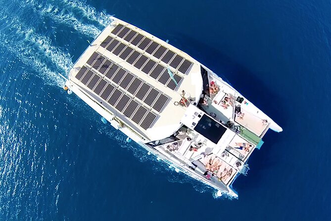 Barcelona City Tour Hop-On Hop-Off with Optional Boat - Comfort, commentary, and bus capacity