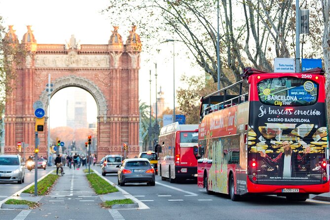 Barcelona City Tour Hop-On Hop-Off with Optional Boat - Who should book this Barcelona bus tour?