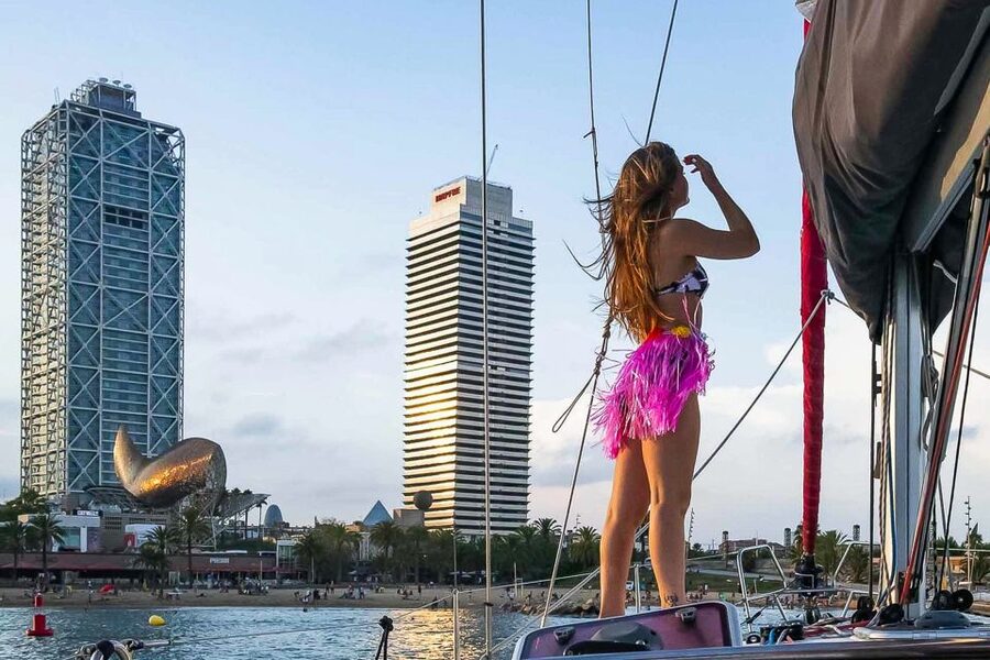 Barcelona: Coastline Boat Trip with Snacks and Cava - The Crew Sets the Tone