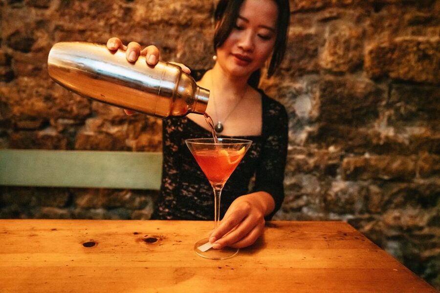 Barcelona: Cocktail Master Class by Mixologist with Tapas - What the Barcelona cocktail class is really like