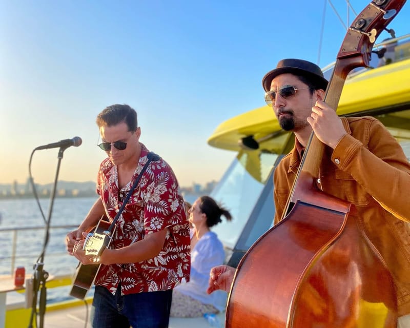 Barcelona: Daytime or Sunset Catamaran Cruise with Music - Finding the best place to sit on the catamaran