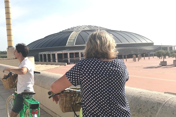 Barcelona E-Bike Guided Tour with Montjuic Hill - Palau Nacional, the Magic Fountain, and Paral·lel
