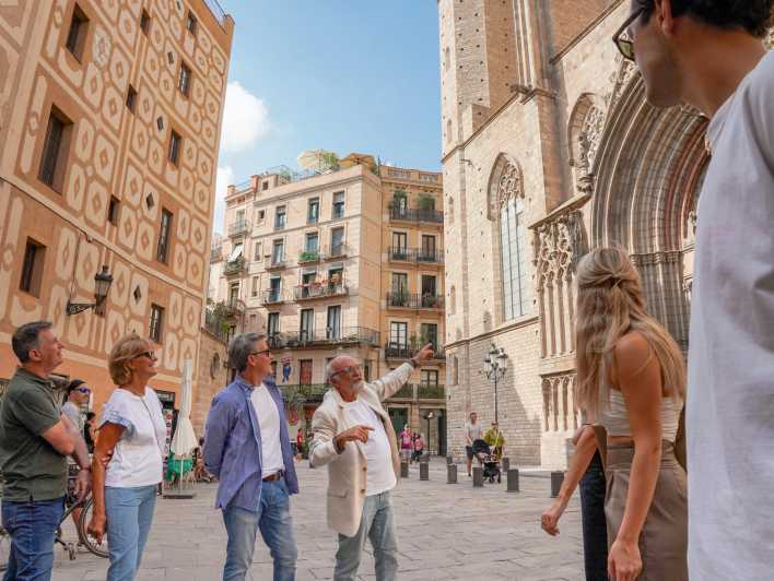 Barcelona: El Born and Gothic Quarter Wine & Tapas Bar Tour - Second stop: more than just a plate of bar snacks