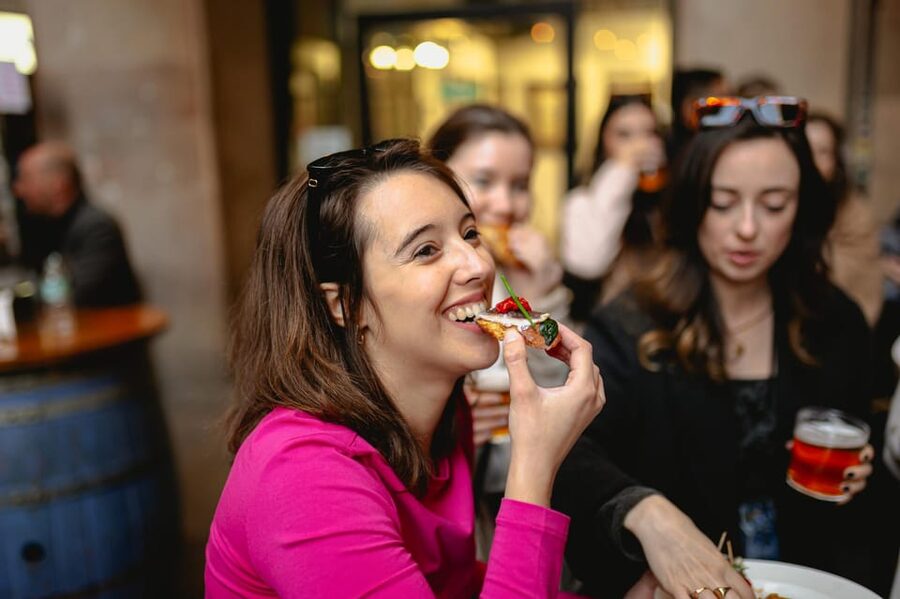 Barcelona: El Born Food Walking Tour with Tapas and Drinks - Key points at a glance
