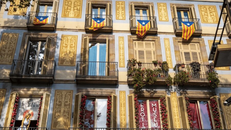 Barcelona Erotic Museum – Explore Art, History & Fun - The first rooms: erotic art across time