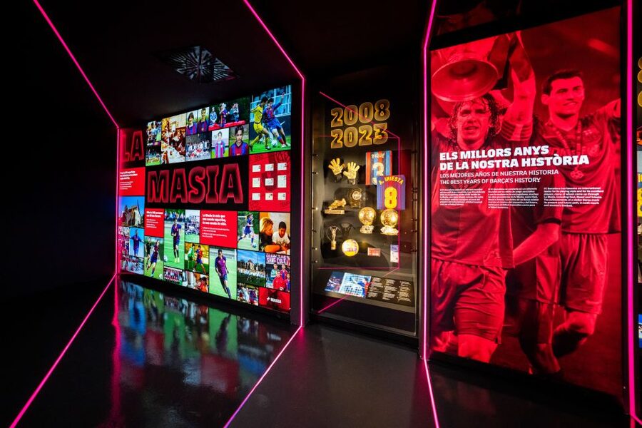 Barcelona: FC Barcelona Museum "Barça Immersive Tour" Ticket - Optional Robokeeper, Virtual Reality, and Digital Photo